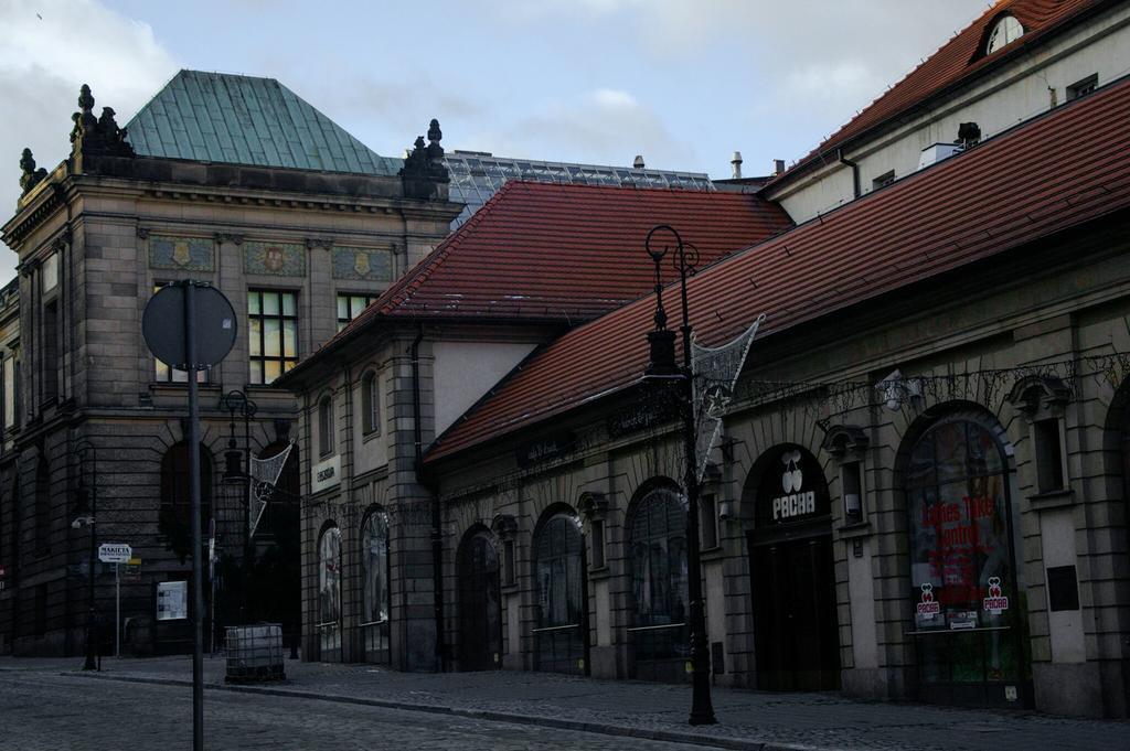 Apartamenty Stary Rynek Paderewskiego Poznań Zewnętrze zdjęcie
